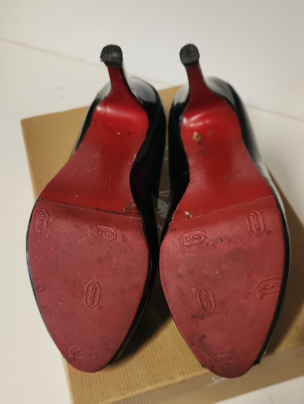 Christian Louboutin Patent Leather Heels - Picture 7 of 9